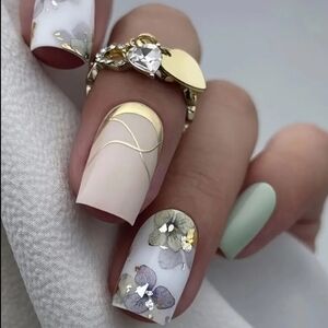 Cute Press-on Nails